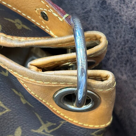 Louis Vuitton Galliera PM Monogram Shoulder Bag - Picture 16 of 16